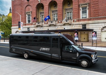 27-Passenger Mini Coach Bus Photo